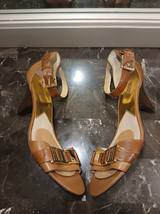 MICHAEL Michael Kors Tan and Gold Open-Toe Ankle-Strap Heels - Picture 3 of 15